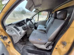 39#9770 Autocarro Renault Traffic