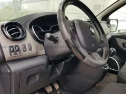 1#9217 Autocarro Renault Trafic