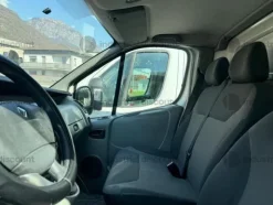 1#10212 Autocarro Renault Trafic