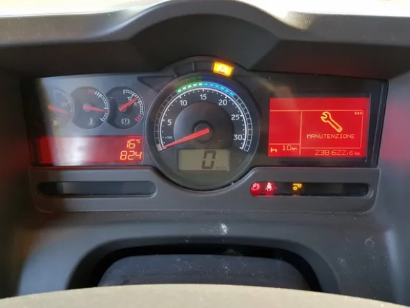 69#3561 Autocarro Renault Trucks Premium
