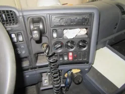 35#3561 Autocarro Scania P 400
