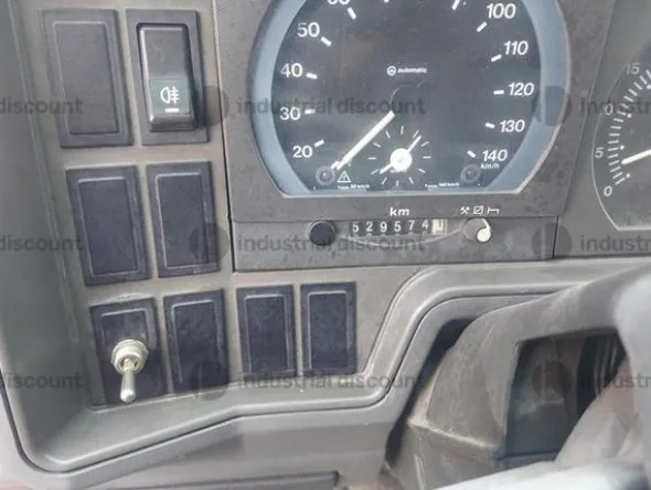 2#9114 Autocarro telonato Iveco