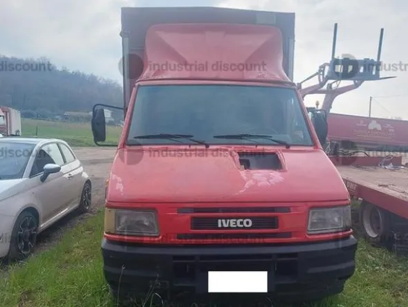 2#9114 Autocarro telonato Iveco