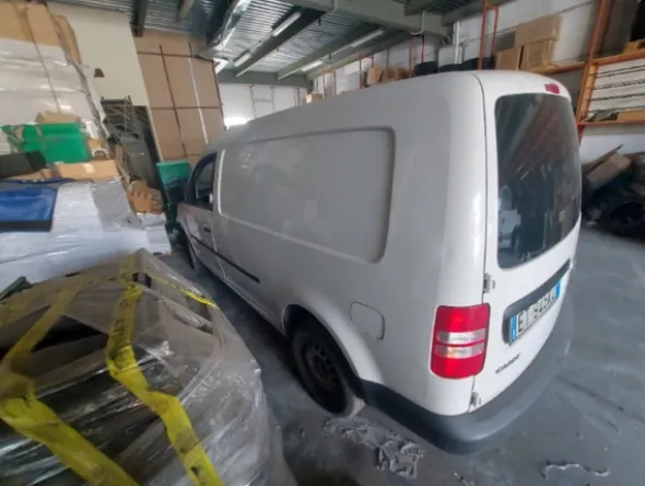 1#8104 Autocarro Volkswagen Caddy