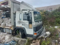 27#9987 Autocarro Volvo