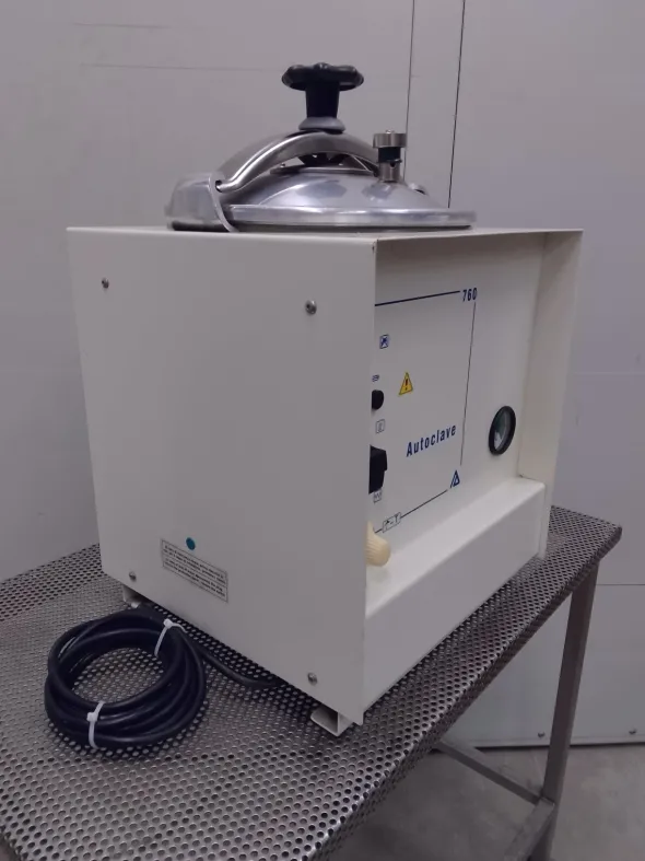 AUTOCLAVE DA BANCO DA 15 LT – ASAL (COD. LAB-AUT-6)