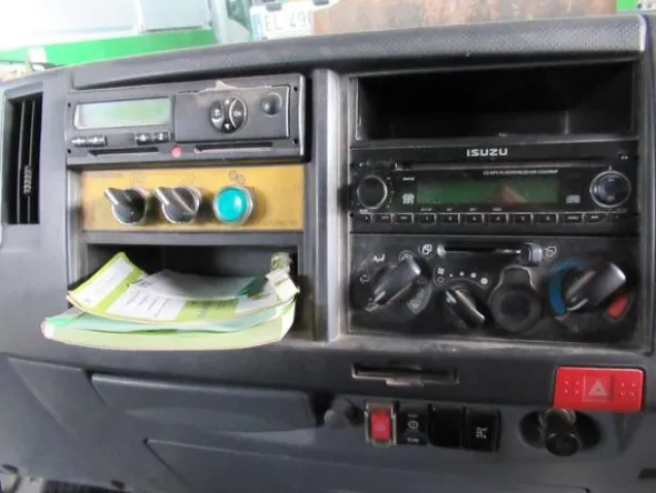 71#3561 Autocompattatore Isuzu M 50 Evolution