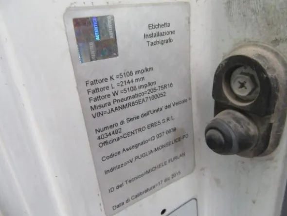 53#3561 Autocompattatore Isuzu M 50 Evolution