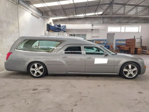 1#8088 Autofunebre Daimlerchrysler