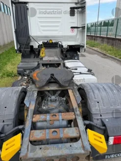 2#10076 Automezzi per trasporto merci