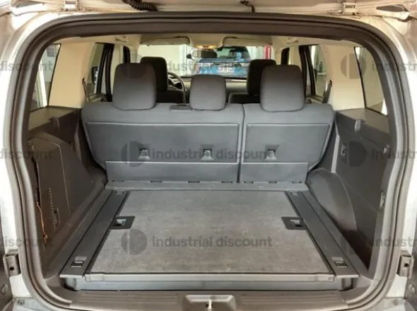 5#9647 Automobile Chrysler Dodge Nitro