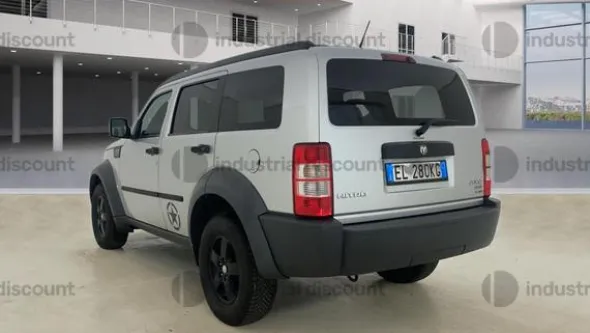 5#9647 Automobile Chrysler Dodge Nitro