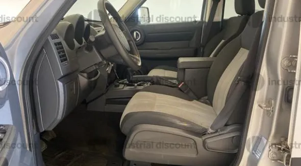5#9647 Automobile Chrysler Dodge Nitro