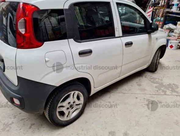 2#9897 Automobile Fiat Panda