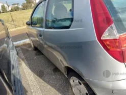 3#8826 Automobile Fiat Punto