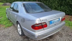 4#9590 Automobile Mercedes E 270CDI