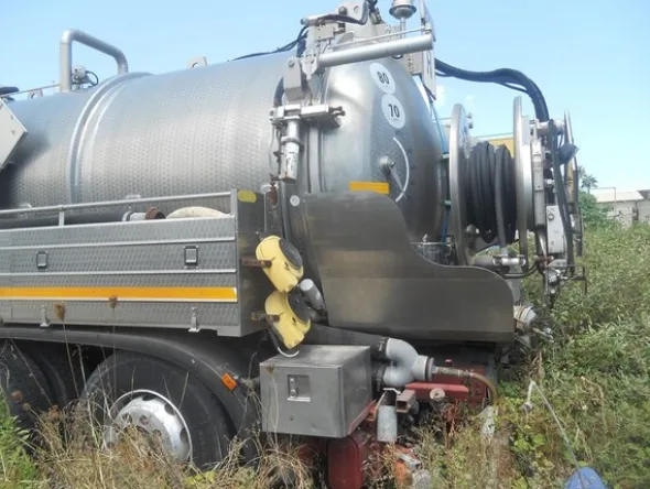 1#5469 Autospurgo Iveco e pompa