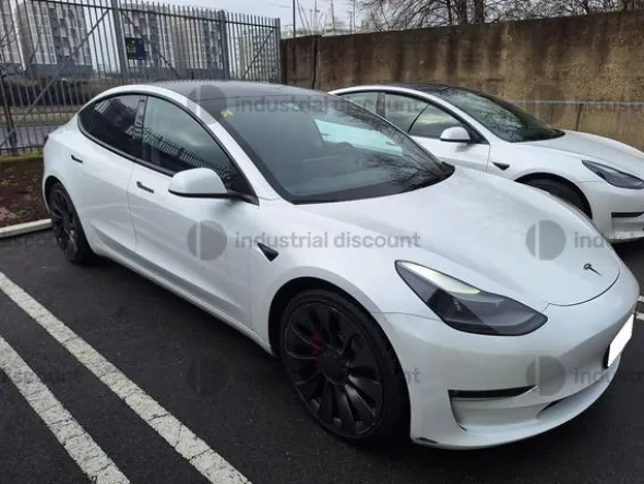 11#9095 Autoveicolo elettrico Tesla model 3