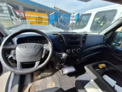 2#9559 Autoveicolo Iveco