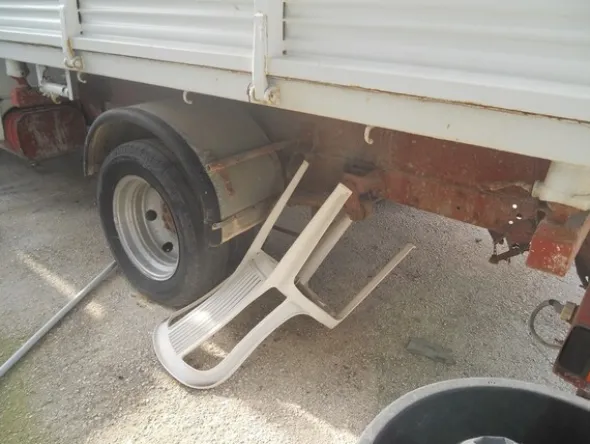 3#5326 Autoveicolo Iveco Daily