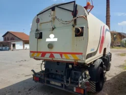 8#7780 Autoveicolo Iveco uso E18
