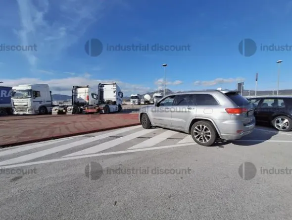 3#9946 Autoveicolo Jeep Grand Cherokee