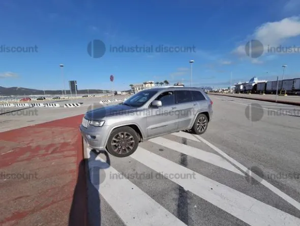 3#9946 Autoveicolo Jeep Grand Cherokee