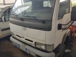 2#9328 Autoveicolo Nissan Cabstar
