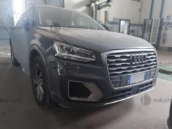 16#9213 Autovettura Audi Q2