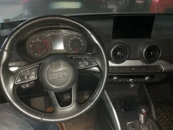 16#9213 Autovettura Audi Q2