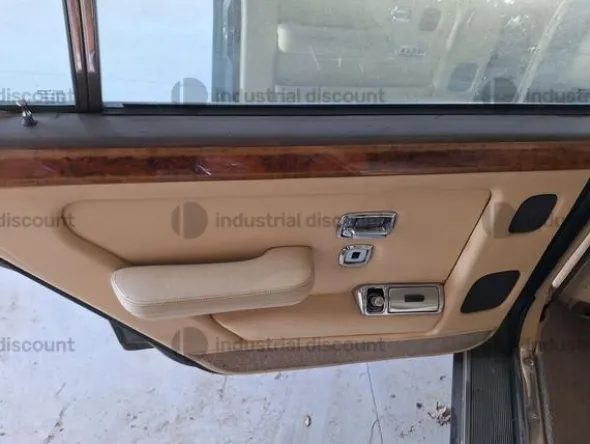 1#9564 Autovettura Bentley Turbo R