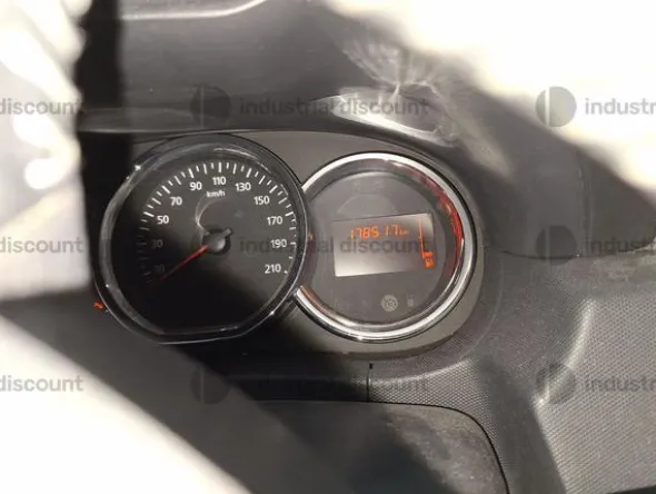 11#8798 Autovettura Dacia Duster