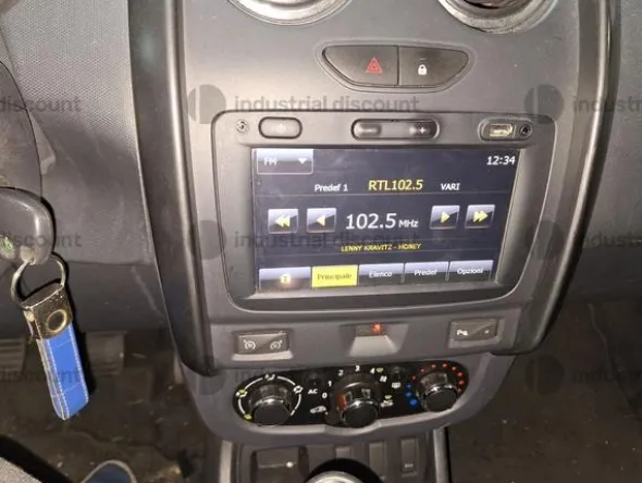 11#8798 Autovettura Dacia Duster