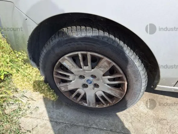 3#9649 Autovettura Fiat Doblò