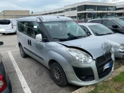 1#8788 Autovettura Fiat Doblò e attrezzatura per organizzazione feste
