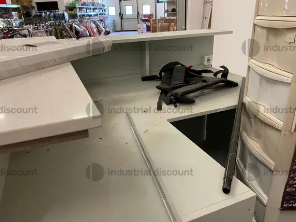 1#8788 Autovettura Fiat Doblò e attrezzatura per organizzazione feste