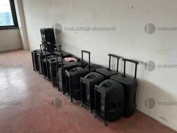 1#8788 Autovettura Fiat Doblò e attrezzatura per organizzazione feste