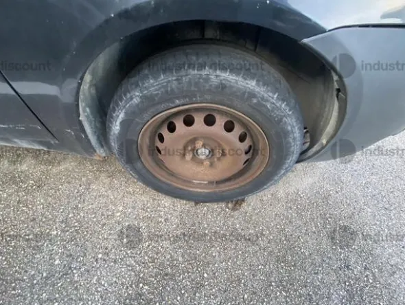 8#9773 Autovettura Fiat Punto