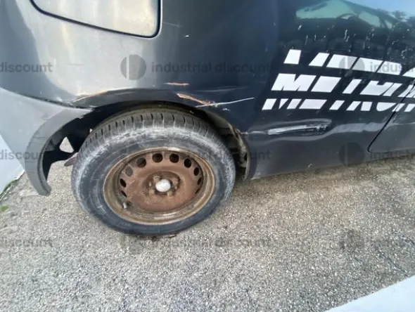 8#9773 Autovettura Fiat Punto