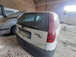 6#8669 Autovettura Fiat Punto