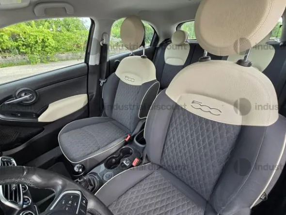 1#10292 Autovettura Fiat 500X Cross