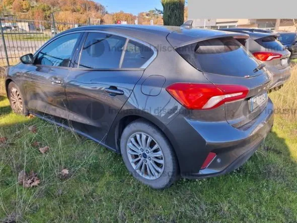 1#8738 Autovettura Ford Focus