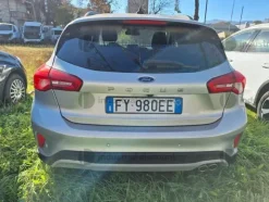 8#8738 Autovettura Ford Focus Active