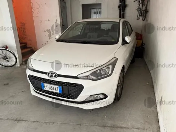 2#9377 Autovettura Hyundai i20