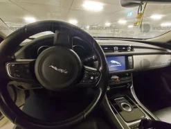 1#8907 Autovettura Jaguar XF