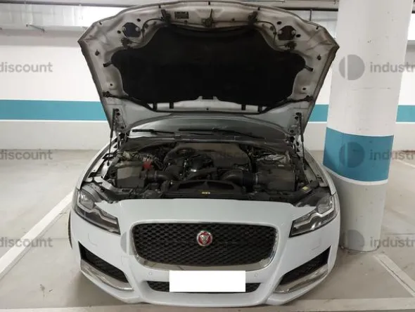 1#8907 Autovettura Jaguar XF