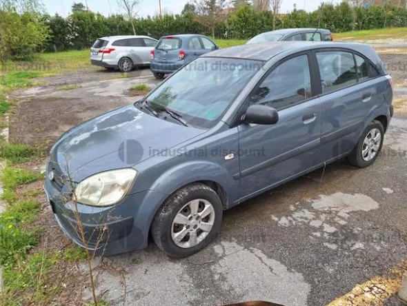 5#9452 Autovettura Kia Rio