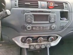 2#9280 Autovettura Kia Rio
