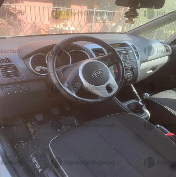 3#9214 Autovettura Kia Venga