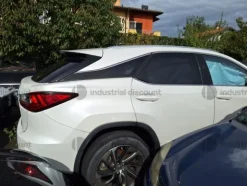 2#8998 Autovettura Lexus